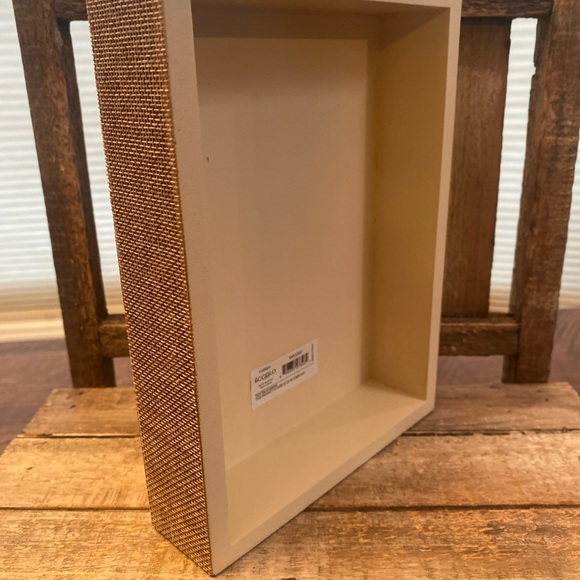 Gnome Sweet Honey Gnome Farmhouse Sign, Honey Bee Gnome Sign, Farmhouse Decor - Picture 10 of 13